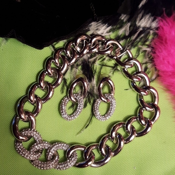 𝅺park lane rodeium plated with crystals set. - Picture 1 of 8